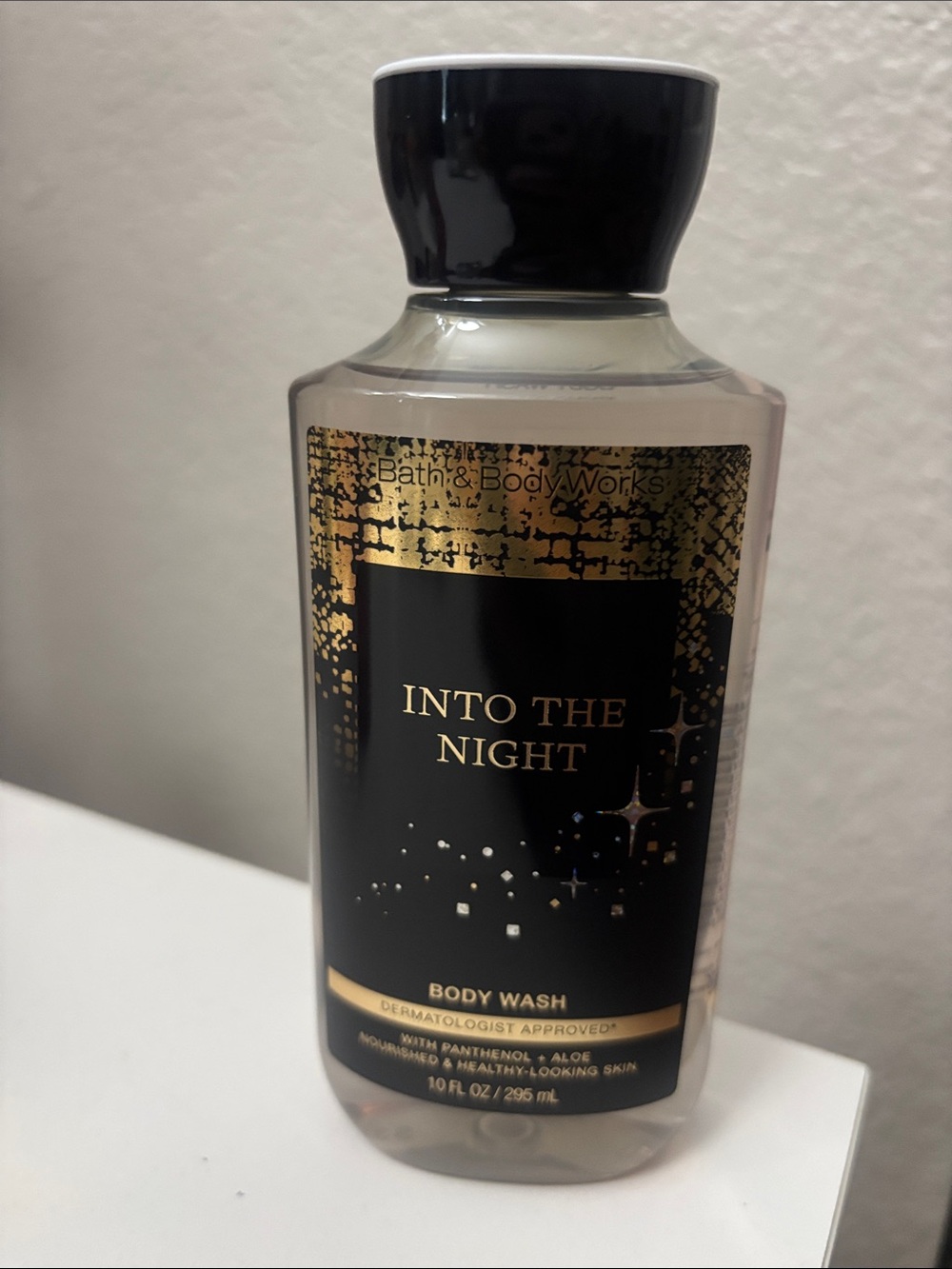 Bath & Body Works Into The Night Body Wash - Black & Gold